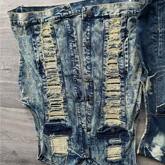 Akademiks Blue Distressed Jean Shorts - Picture 2 of 3